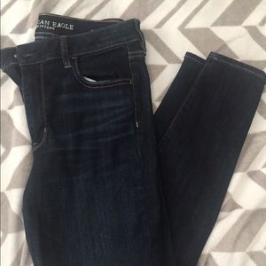 American Eagle Medium-Dark Wash Jegging